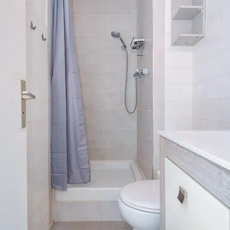 En Bord De Apartamento *